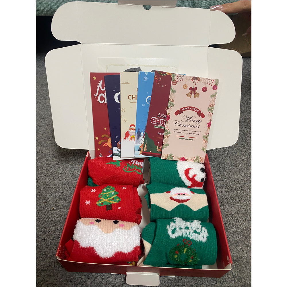 Christmas Stockings Gift Set: 6 Stockings, 6 Cards & Gift Box